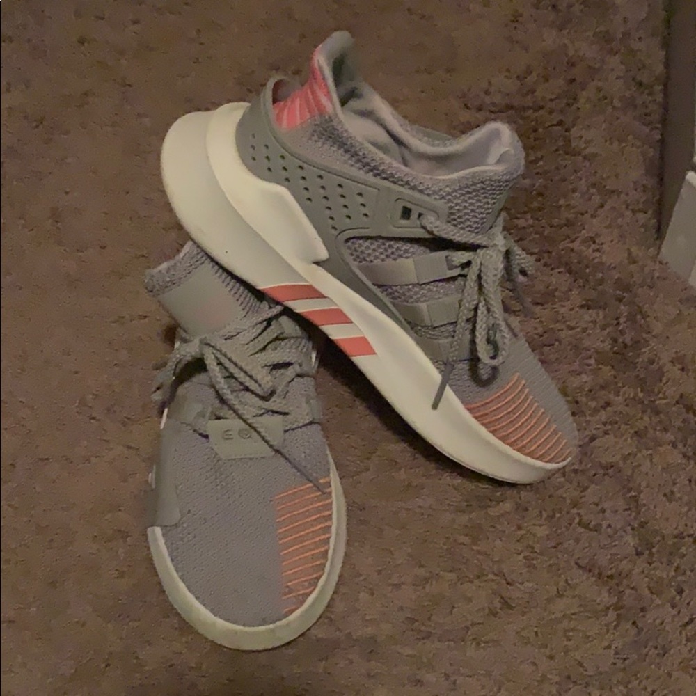 Size 8 Adidas ADV 91-18 shoes